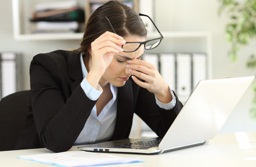How To Prevent Eye Strain While Working From Home Discovery Eye